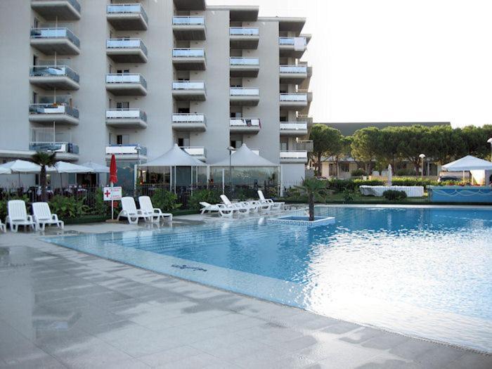 סילבי מרינה Elena Club Resort מראה חיצוני תמונה